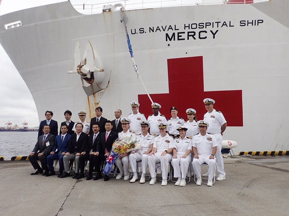 災害時活躍、米海軍病院船が東京寄港