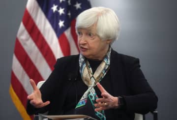米銀行預金の安全確保へ追加措置の用意、財務長官が再表明