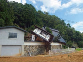 被災後2週間でり災証明書発行　福知山市の被災者生活再建システム