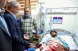 イラン最高指導者、爆発調査を指示＝死者４０人、負傷者１２００人超に