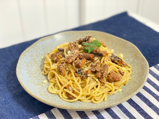 備蓄食と和えるだけ！さんまの蒲焼きパスタ