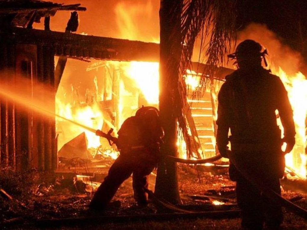 ５つのFBI (Fire Behavior Indicators＝火災対応指標)を覚えよう！