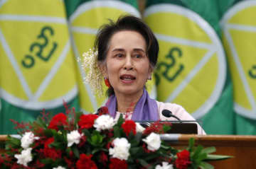 ミャンマー、非常事態宣言を延長　スーチー氏、自宅軟禁化か