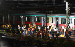 列車同士が衝突、脱線＝東急田園都市線、運転見合わせ
