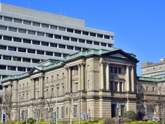 日銀新体制の発信力　市民感覚のアピールは成功