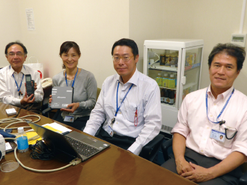 衛星携帯電話を活用して安否確認