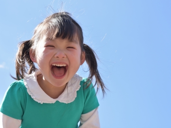 「しゃべらない」避難訓練でホントにいいの？災害時には、自分の居所をまわりに知らせることが大切